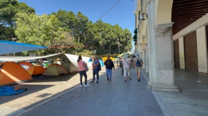 CNTE instala plantón en el Zócalo de OAXACA a la espera de mesa de negociación con la SEP