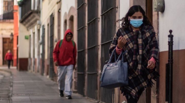 Lluvias y remolinos de vientos para estás regiones de OAXACA por Frente Frío No. 25