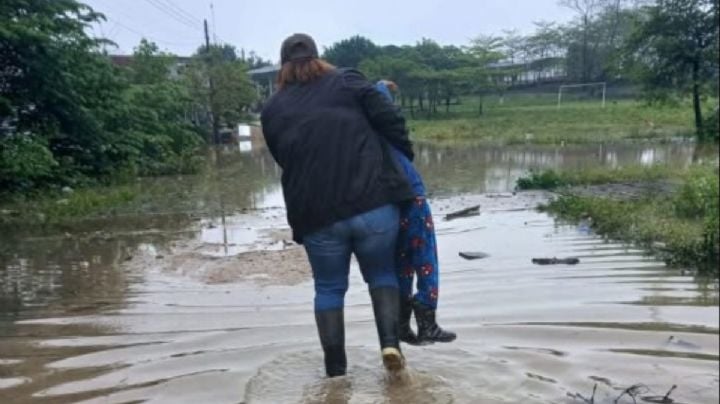 Desbordamiento del Río Uxpanapa deja más de mil personas incomunicadas