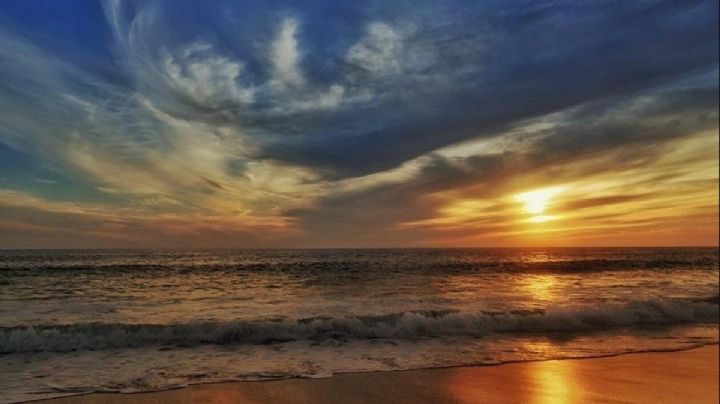 El pueblo mágico de OAXACA con la única playa de arena negra en el mundo, a solo una hora de Huatulco