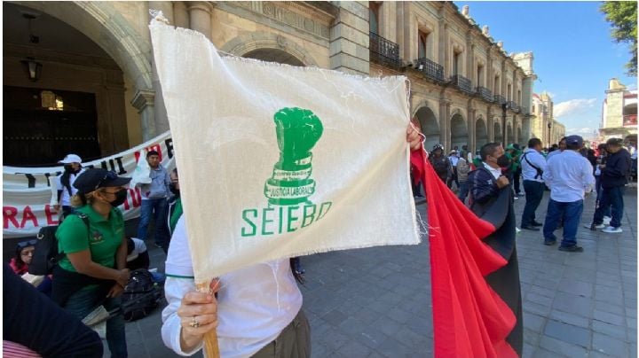 Trabajadores de Bachillerato se van a huelga en OAXACA