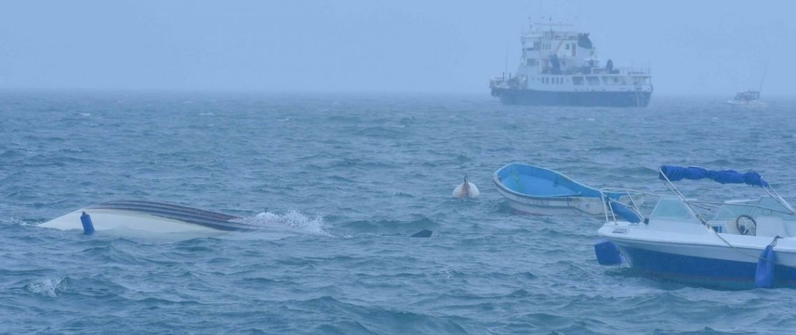 Huracán Erick toca tierra en Pinotepa Nacional: Alertan por lluvias extremas y vientos peligrosos