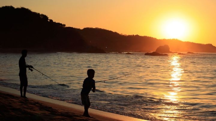 El Pueblo Mágico de OAXACA con la única playa del mundo en la que el cielo y el mar se unen formando la mejor vista