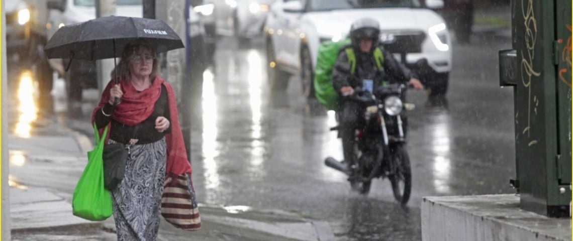 ¿De buena suerte? La Guelaguetza 2025 arranca con lluvias muy fuertes en OAXACA por el Huracán Flossie